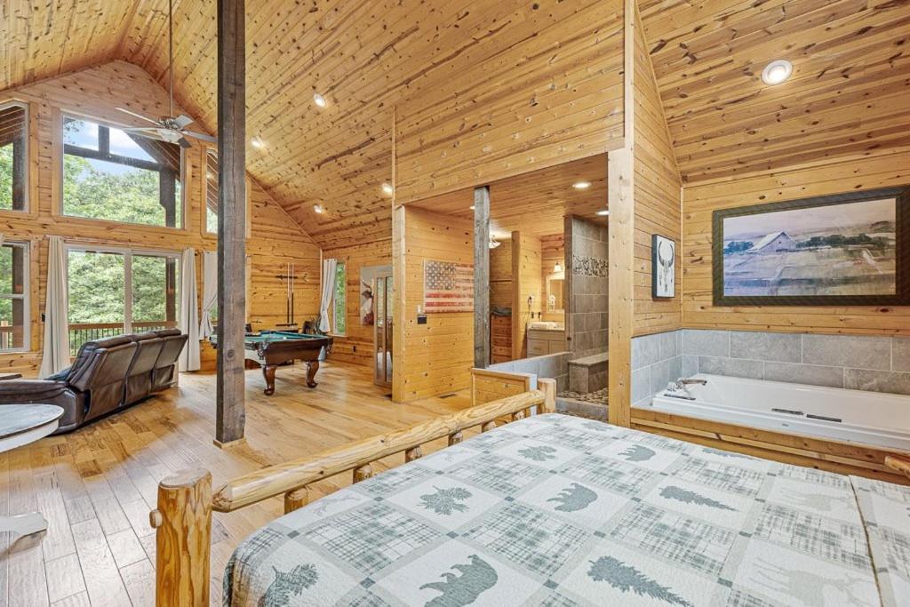 Romantic Cabin W Rain Shower & Spa Tub Cornelia Kültér fotó